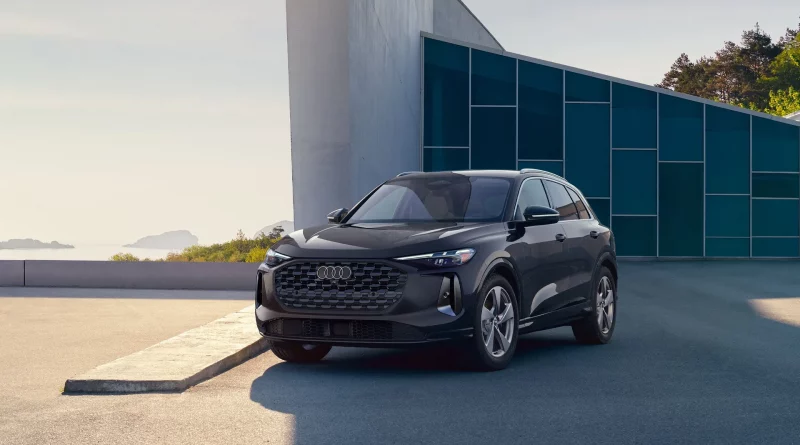 Audi Q5 exterior image 1