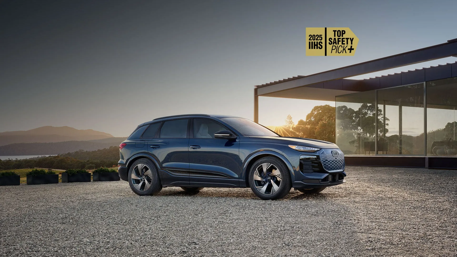 Audi Q6 e-tron 6 Exterior