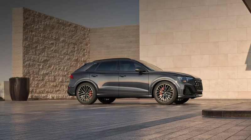 Audi SQ8 exterior image 1
