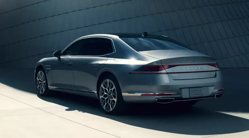 Genesis G90 exterior image 1