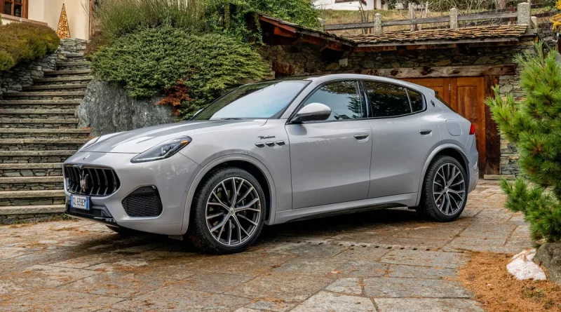 Maserati Grecale exterior image 1