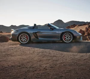 Porsche 718 Spyder RS
