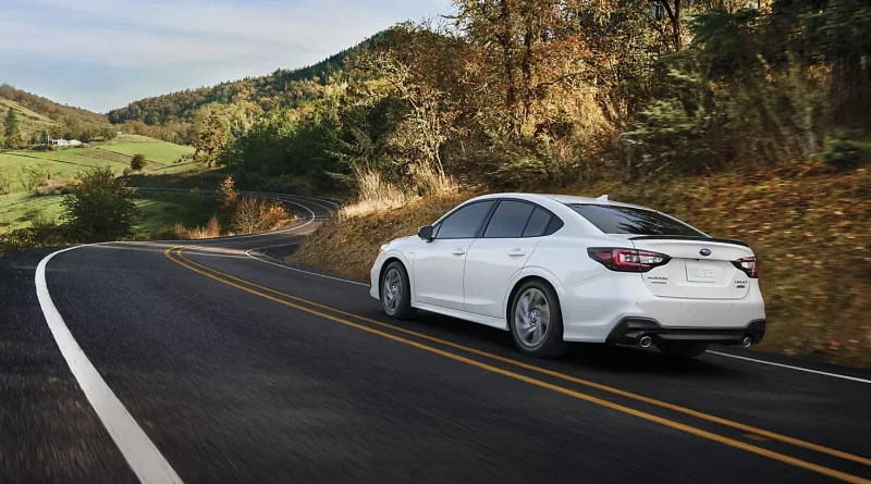 Subaru Legacy exterior image 1