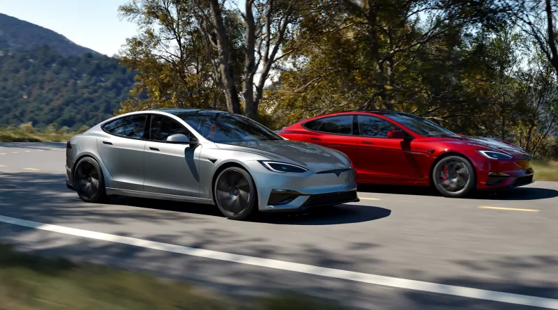 Tesla Model S exterior image 1